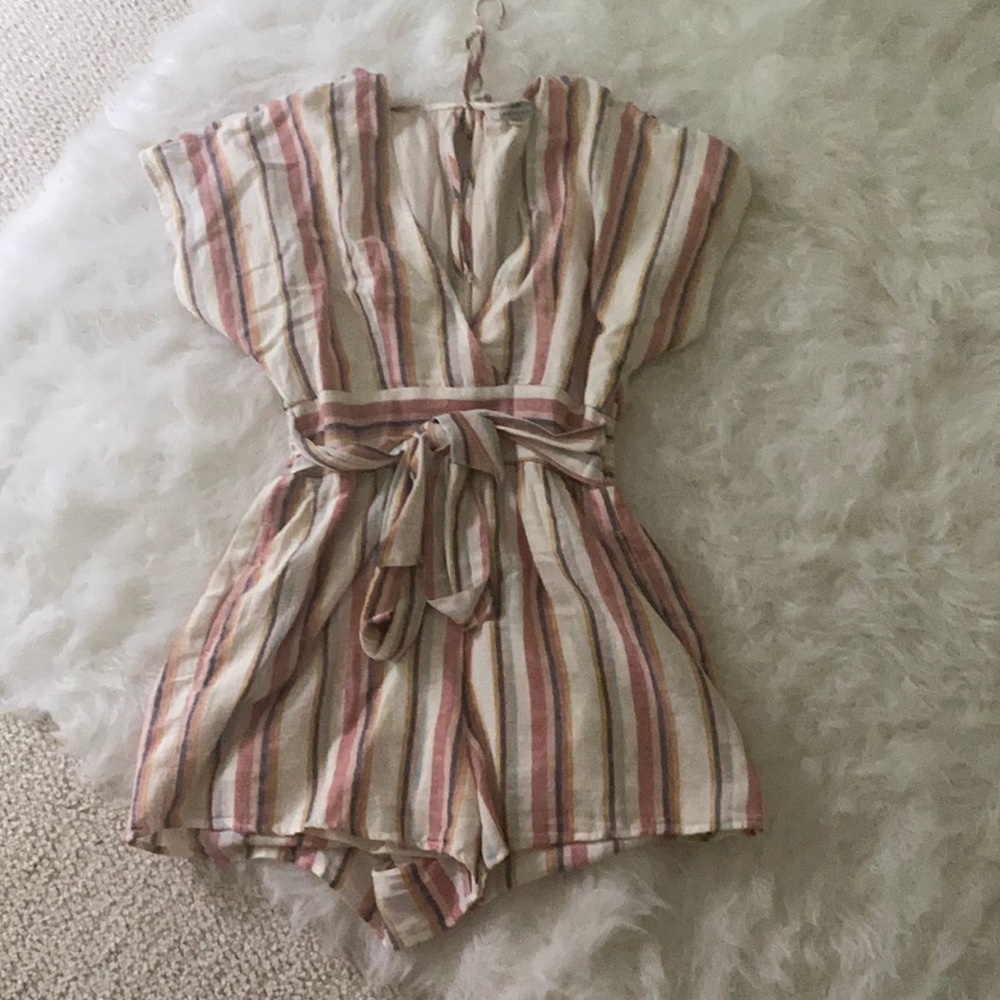 V neck stripped romper